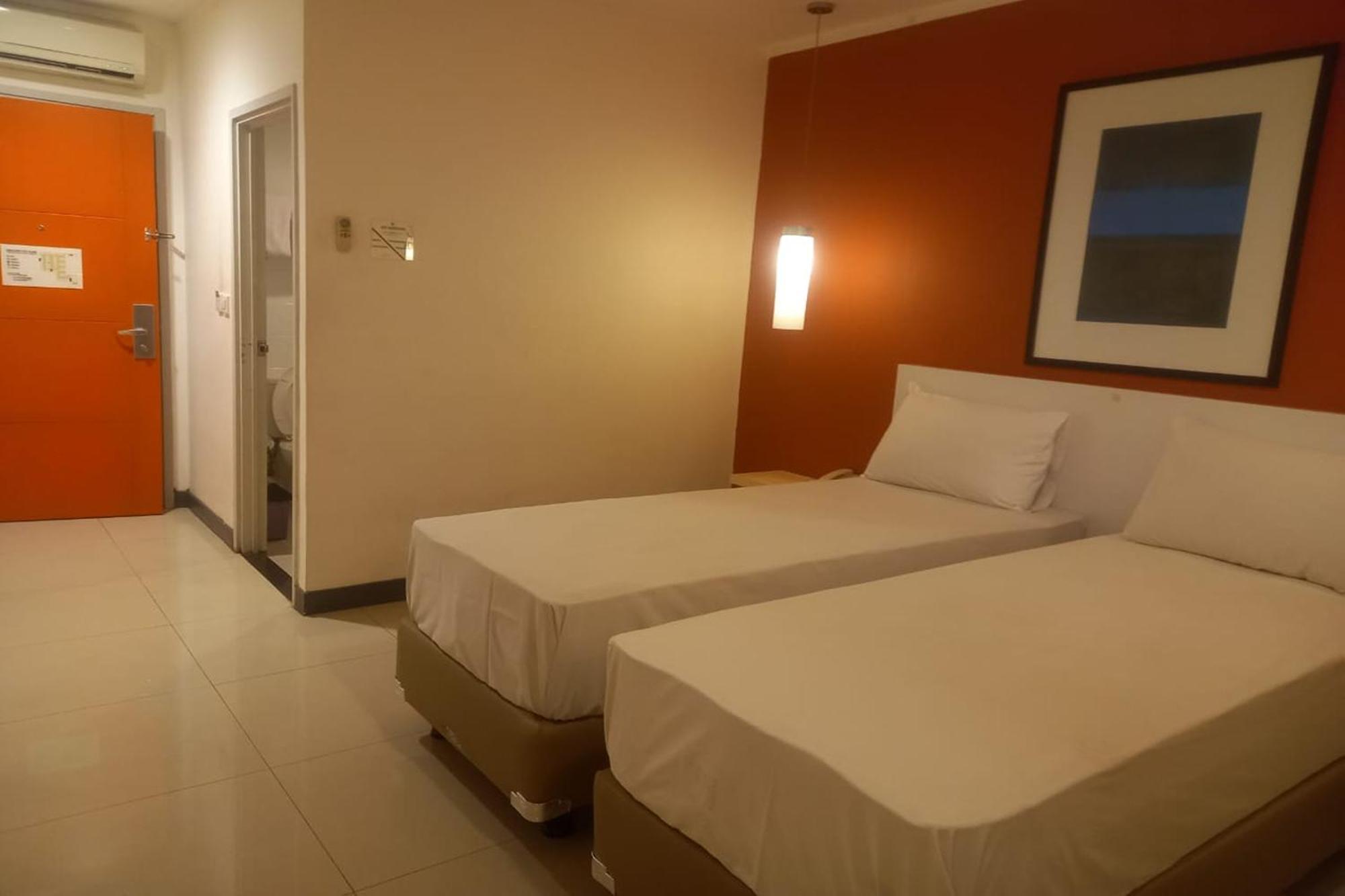Hotel Glodok Plaza Jakarta Exterior photo