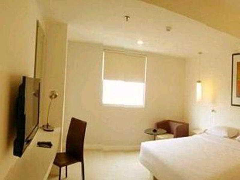 Hotel Glodok Plaza Jakarta Exterior photo