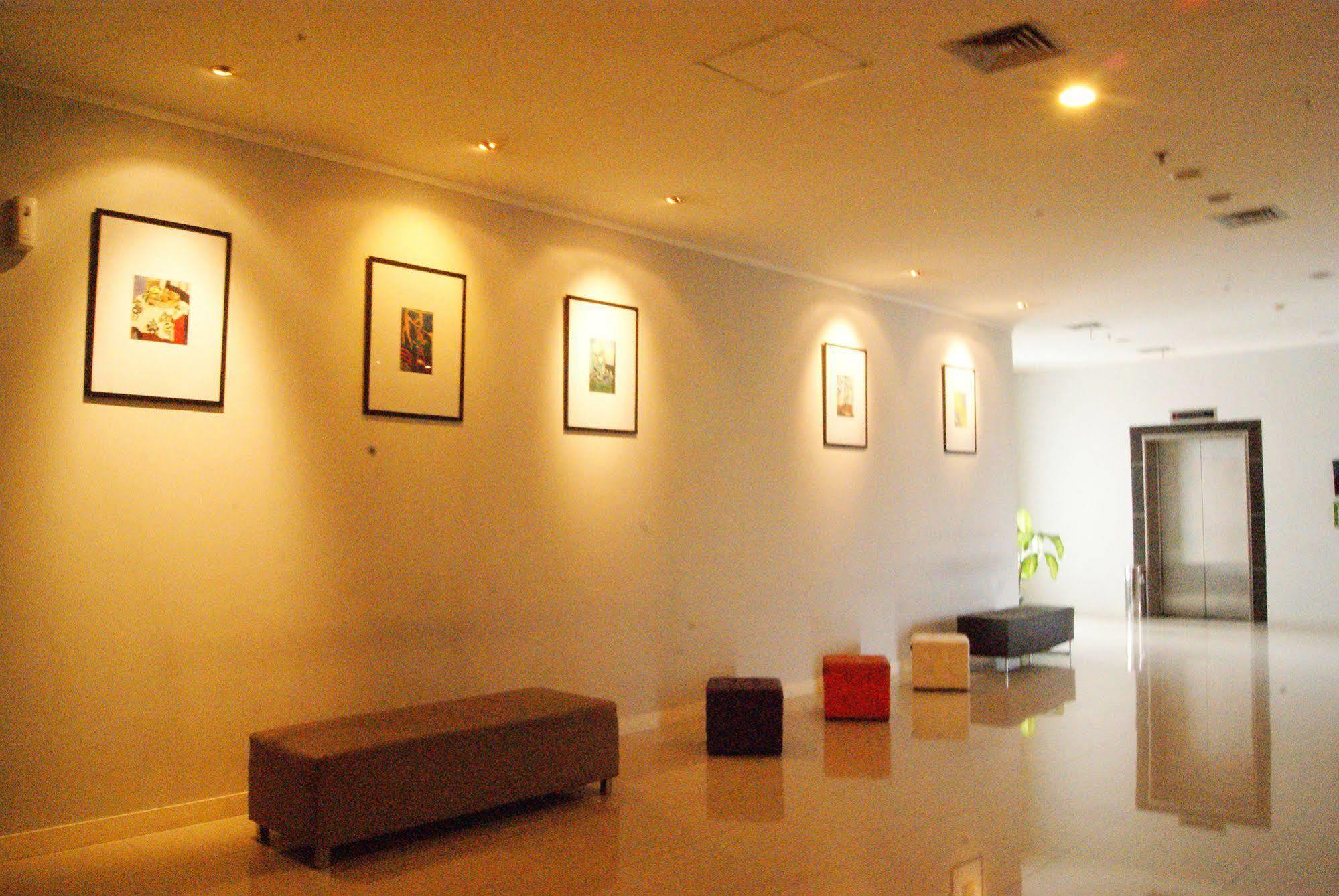 Hotel Glodok Plaza Jakarta Exterior photo